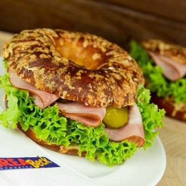 Bagel mit Schinken