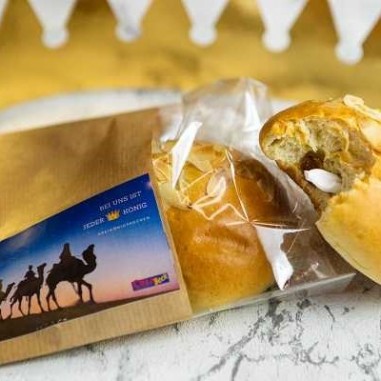 Dreikönigskuchen mit Sultaninen