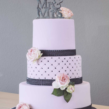 Hochzeitstorte chanelle