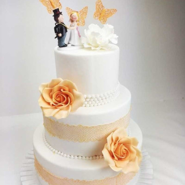 Hochzeitstorte apricot