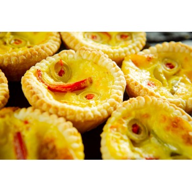 Für einen warmen Apéro liefern wir unsere Pizza - Chüechli, bequem online bestellen