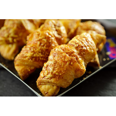 Schinkenkäsegipfel mit Schinkenrolle gefüllt und Käse bestreut-Creabeck Sins, Zug und Cham Schinkenkäsegipfel mit Schinkenrolle gefüllt und Käse bestreut-Creabeck Sins, Zug und Cham