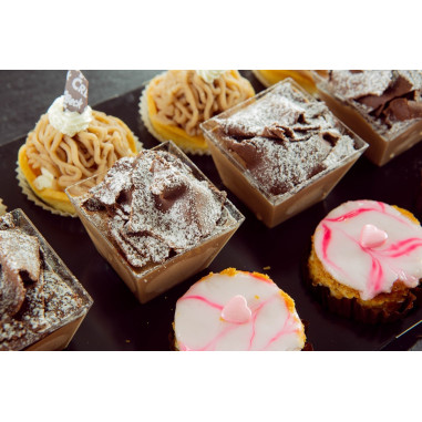 Diverse Mini Patisserie bequem online bestellen - Creabeck Baar