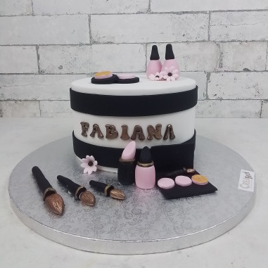 Make-Up Geburtstagstorte online bestellen bei Creabeck Baar