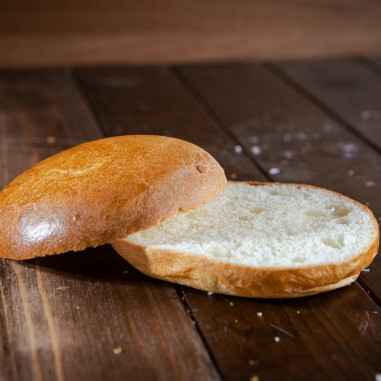 Hamburger Brötli mit Sesam- Creabeck sins, Cham und Zug