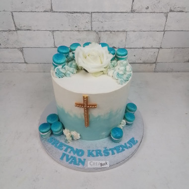 Tauftorte in blau mit Babyschühchen