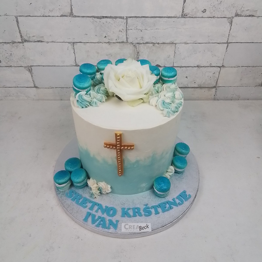 Tauftorte in blau mit Babyschühchen