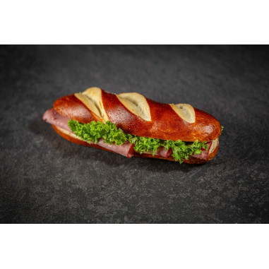 Laugenbrötchen mit Schinken