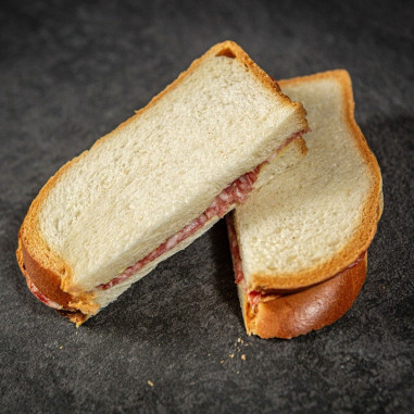 Zopf Sandwiche Salami
