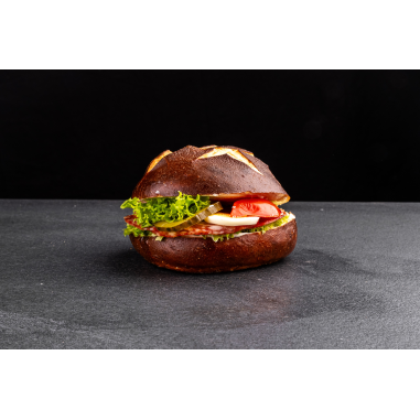 Silser Brötchen mit Salami