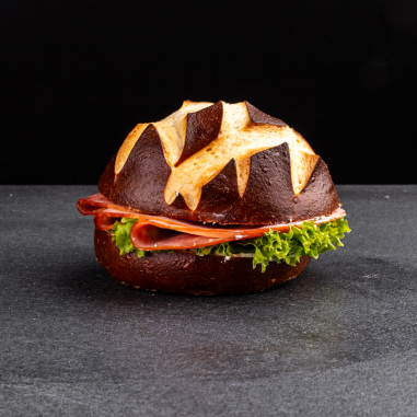 Laugenbaguette mit Käse