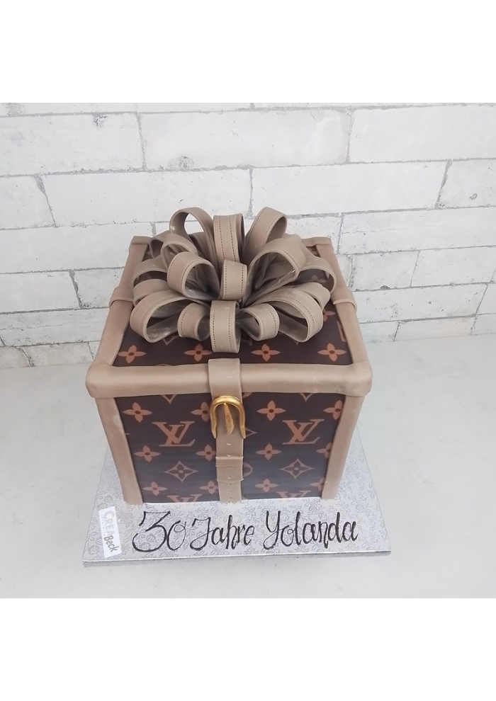 Gift Box Torte  -Creabeck Rotkreuz, Cham und Sins